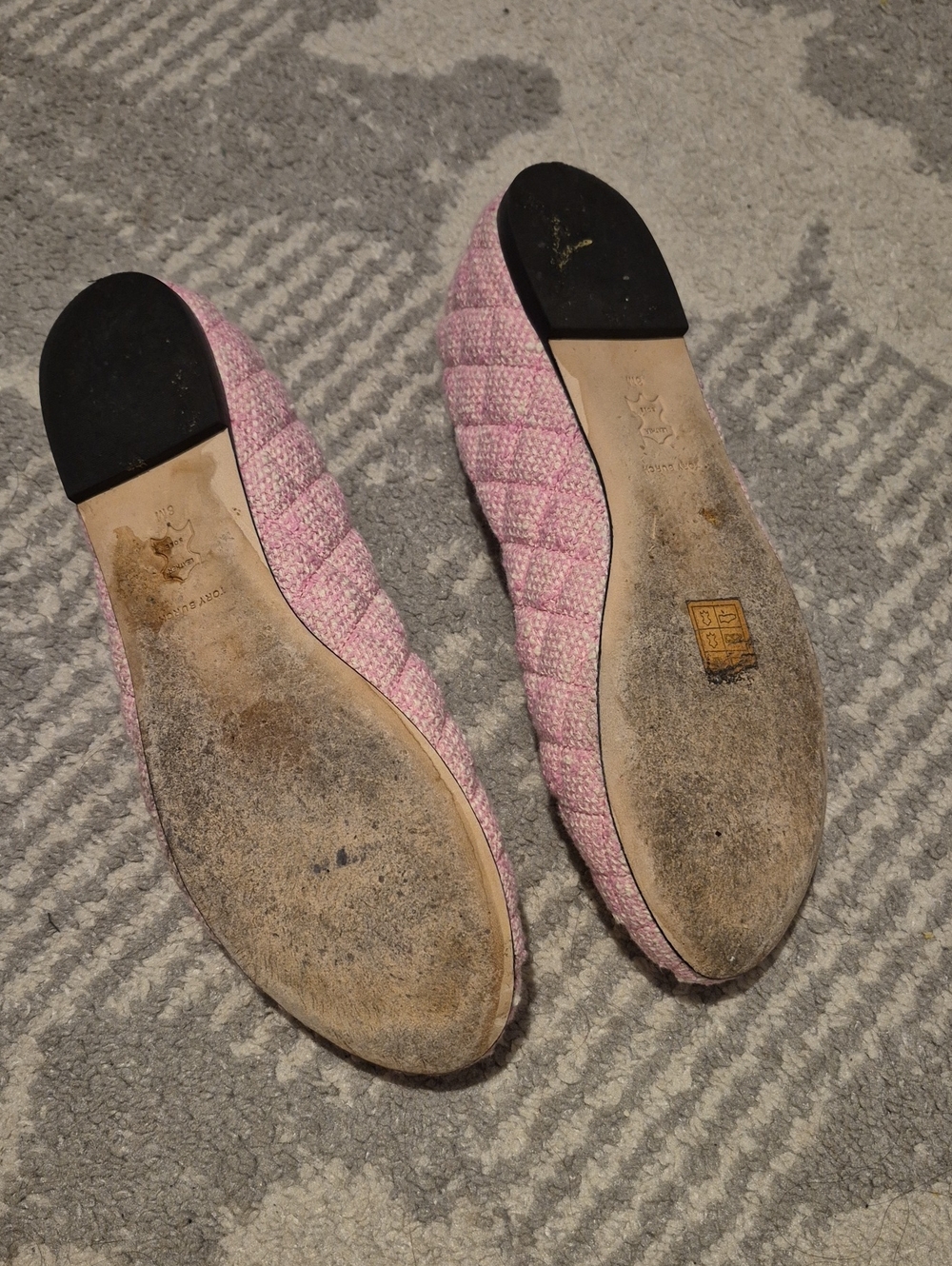 Tory Burch Chelsea Pink Quilted Tweed Logo Ballet Flats with Gold Medallions 8 - Picture 3 of 5